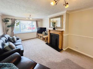 Lounge- click for photo gallery